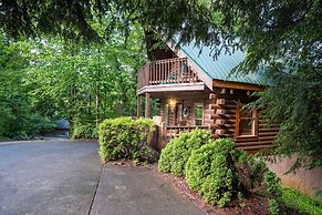 26 Bearfoot Landing 2 Bedroom Cabin by RedAwning