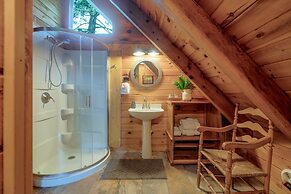 26 Bearfoot Landing 2 Bedroom Cabin by RedAwning