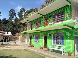 StayApart - Maa Anadmayee Guest House