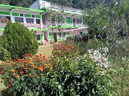 StayApart - Maa Anadmayee Guest House