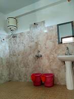 StayApart - Maa Anadmayee Guest House
