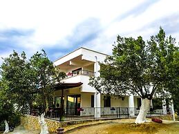 Kaymak Tepesi Tatil Evi