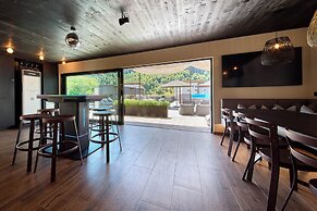 ThePoolhouse Boutique Lodge