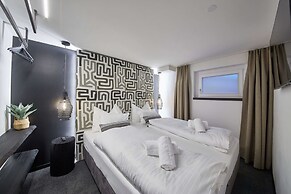 ThePoolhouse Boutique Lodge