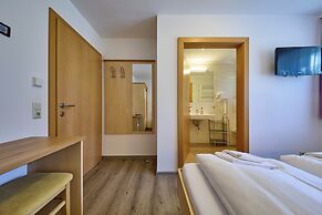 ThePoolhouse Boutique Lodge