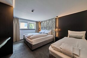 ThePoolhouse Boutique Lodge