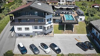 ThePoolhouse Boutique Lodge