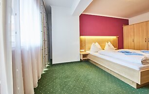 ThePoolhouse Boutique Lodge