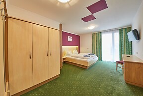 ThePoolhouse Boutique Lodge