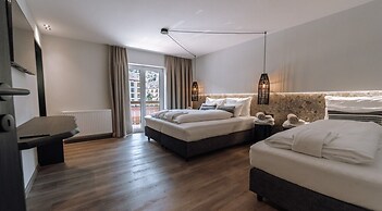 ThePoolhouse Boutique Lodge