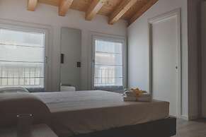 Terra Ferma Rooms & More