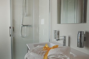 Terra Ferma Rooms & More