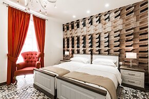 Jean De Valette Boutique Living