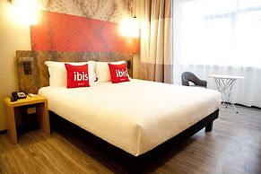 ibis Tianjin Railway Station Hotel