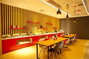 ibis Tianjin Railway Station Hotel