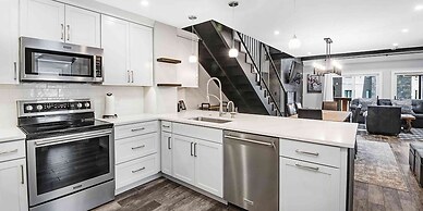 Enzian 316 - 4 Bedroom Condo by RedAwning