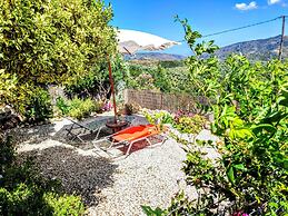 Thymes traditional house