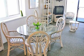 Even Keel 404 2 Bedroom Condo by RedAwning