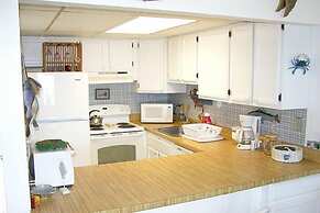 Even Keel 404 2 Bedroom Condo by RedAwning