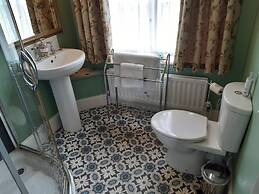 Holywell Guest House