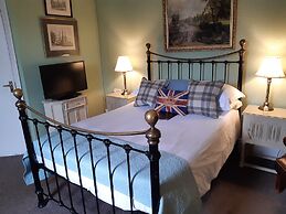 Holywell Guest House