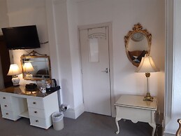 Holywell Guest House