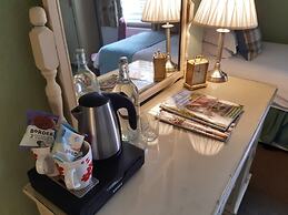 Holywell Guest House
