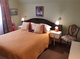 Holywell Guest House