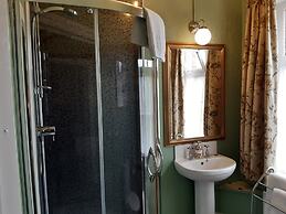 Holywell Guest House
