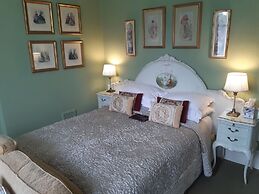 Holywell Guest House