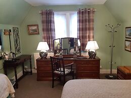 Holywell Guest House