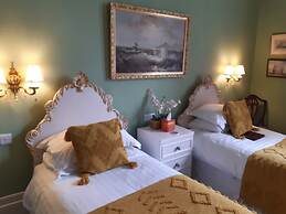 Holywell Guest House