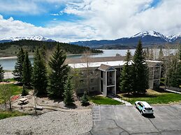 303d Dillon Bay 2br Awesome Views 2 Bedroom Condo by RedAwning