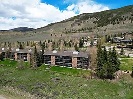 303d Dillon Bay 2br Awesome Views 2 Bedroom Condo by RedAwning