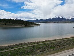 303d Dillon Bay 2br Awesome Views 2 Bedroom Condo by RedAwning
