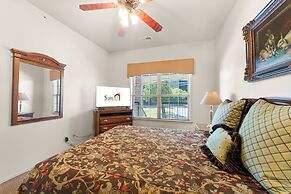 Ozark Comfort 3 Bedroom Condo by RedAwning