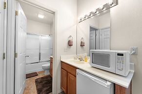 Ozark Comfort 3 Bedroom Condo by RedAwning