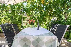 Apartments Beba - Peaceful Location