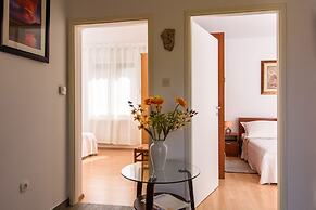 Apartments Beba - Peaceful Location