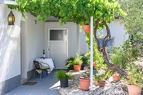 Apartments Beba - Peaceful Location