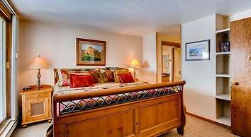 2Br Gorgeous Plaza Condo With A Fireplace - No Cleaning Fee! by RedAwn