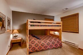 #2 - M Den 2 Bedroom Cabin by RedAwning