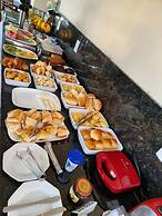 Executive Plaza Hotel