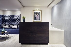 Frida Boutique Stays by Viadora