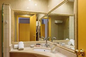 Zeus Hotels Palm Beach