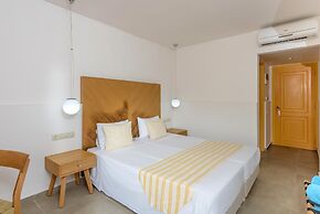 Zeus Hotels Palm Beach
