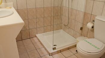 Zeus Hotels Palm Beach