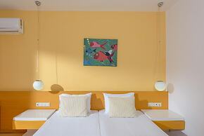 Zeus Hotels Palm Beach