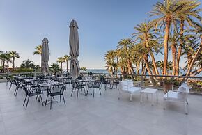 Zeus Hotels Palm Beach