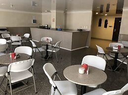 Hotel Lago Chico Inn